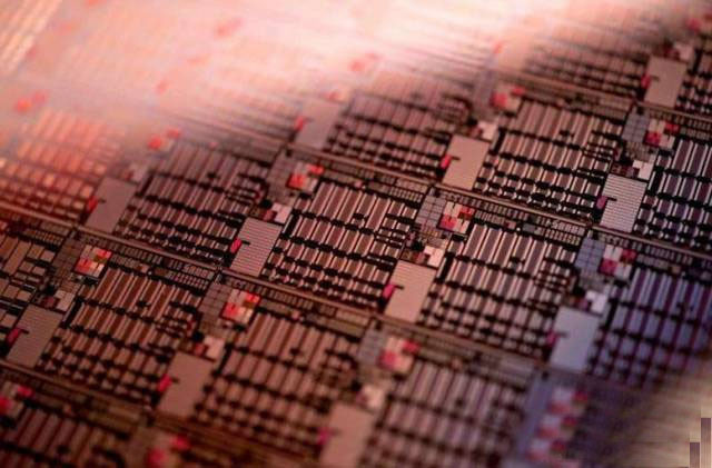 半導體材料小知識：早期發(fā)展與三代進階